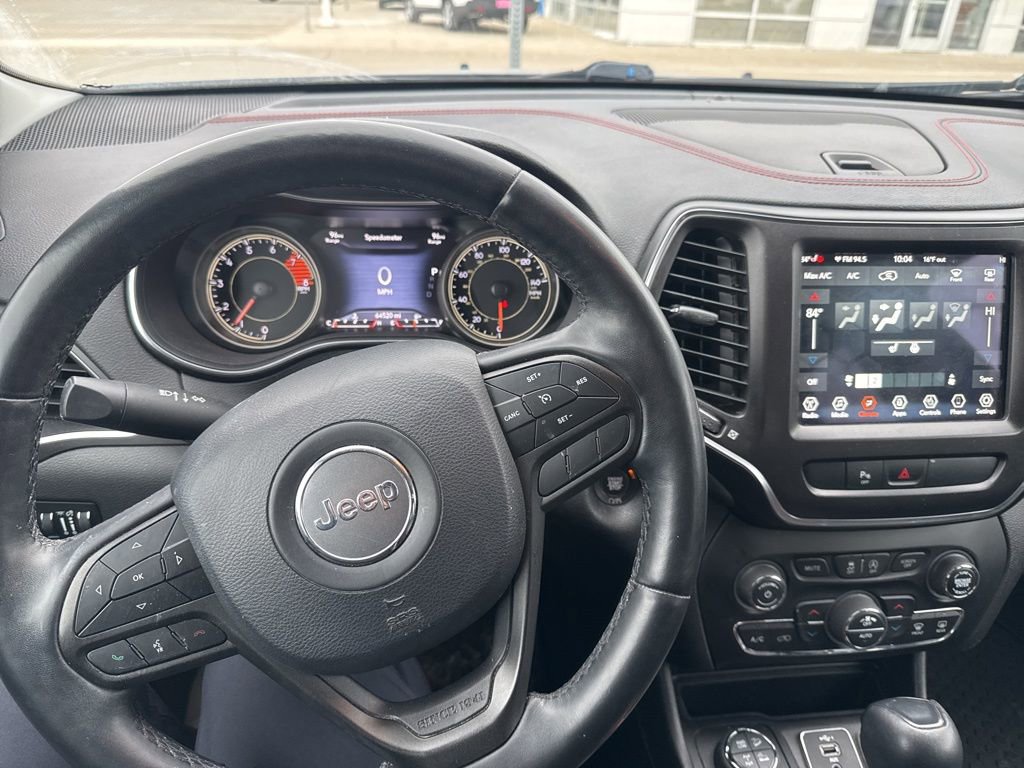 Used 2019 Jeep Cherokee Trailhawk w/ Cold Weather Group image 7