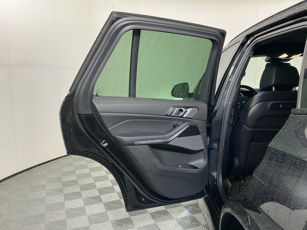 Certified 2026 BMW X5 sDrive40i w/ M Sport Package RWD image 24
