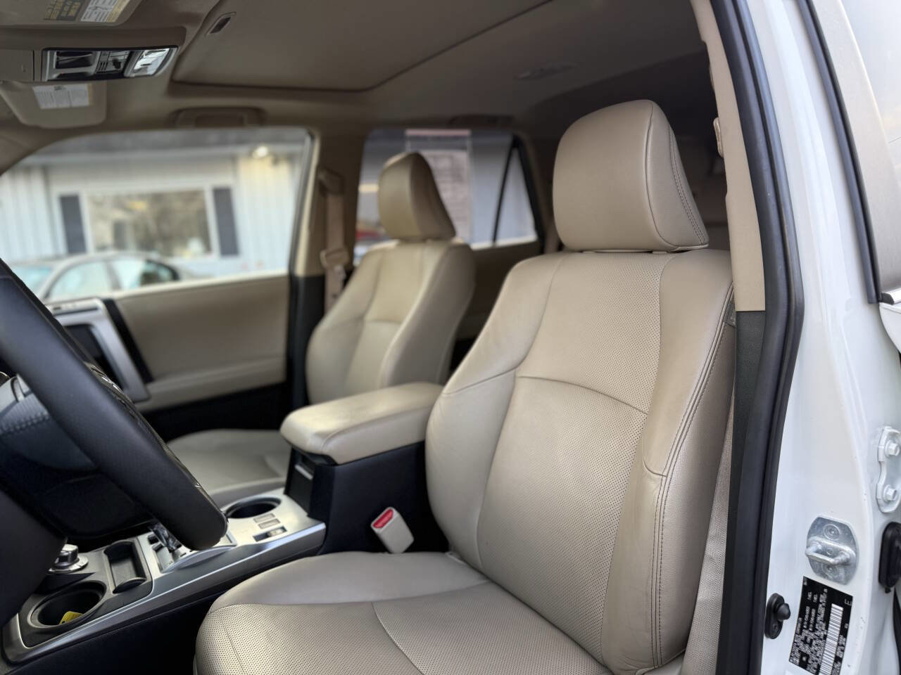 Used 2017 Toyota 4Runner Limited image 12