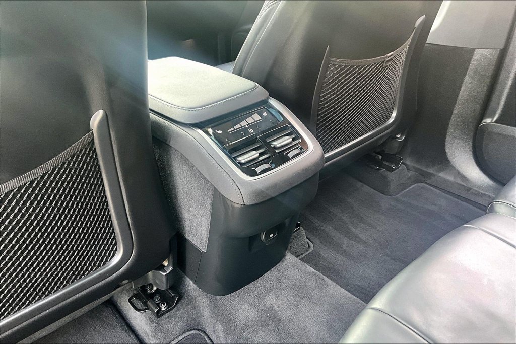 Certified 2026 Volvo XC90 B6 Ultra AWD/4WD image 31