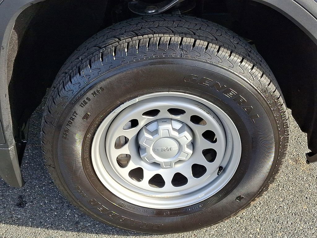 Used 2025 GMC Sierra 1500 Pro w/ Pro Value Package image 8