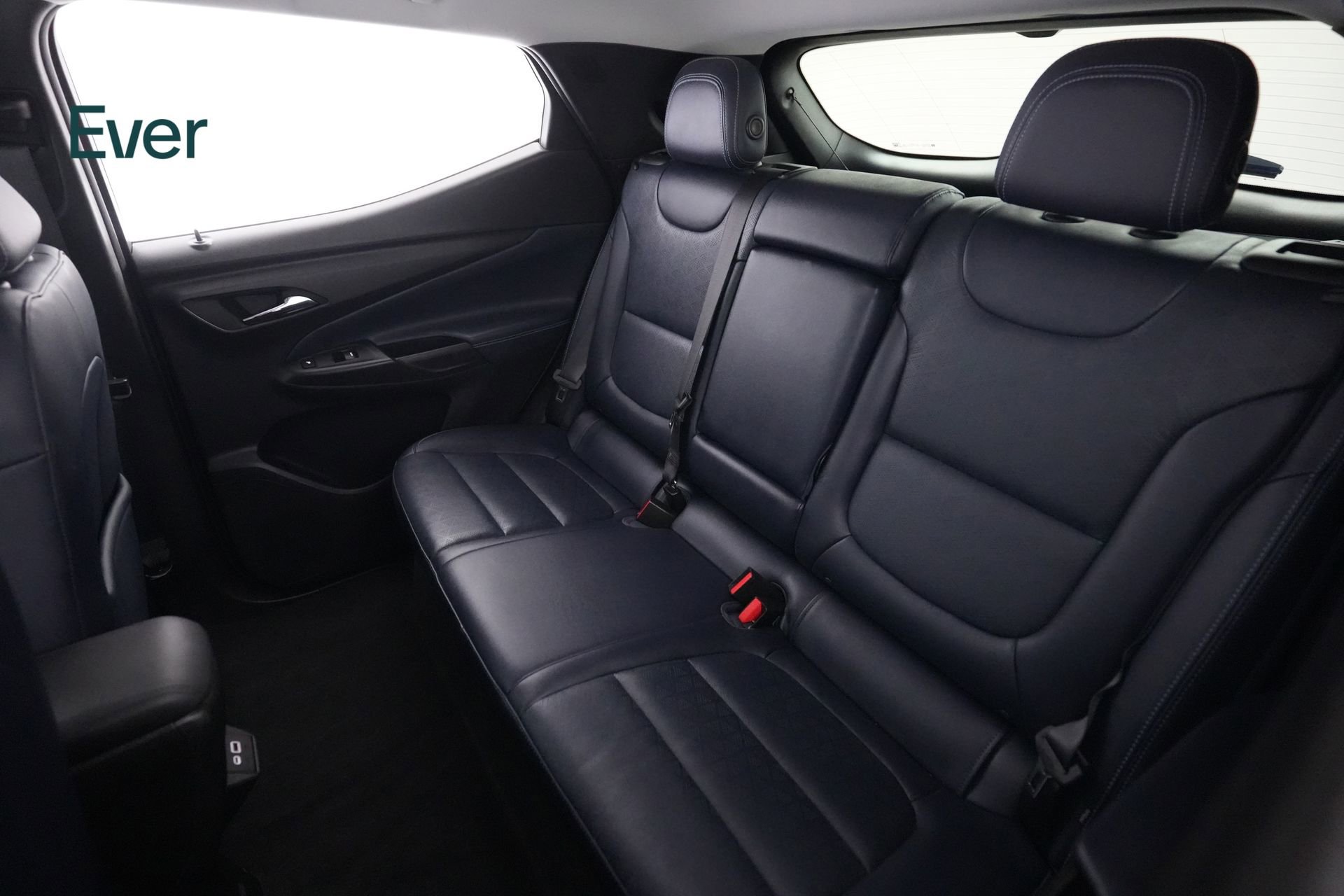 Used 2022 Chevrolet Bolt EUV Premier FWD image 24