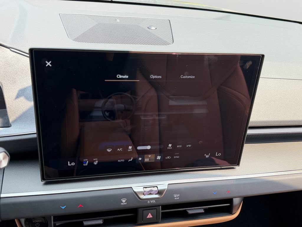 New 2026 Lexus ES 500e AWD/4WD image 21