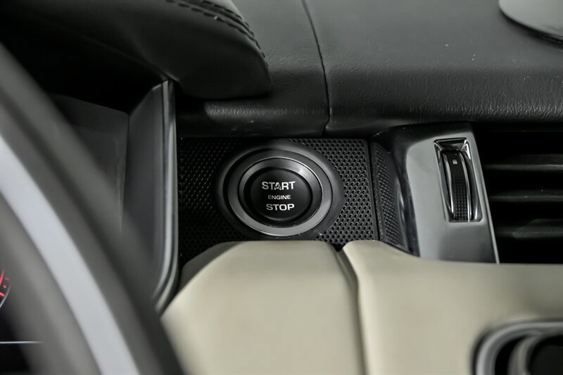Used 2020 Land Rover Range Rover Sport HST AWD/4WD image 28