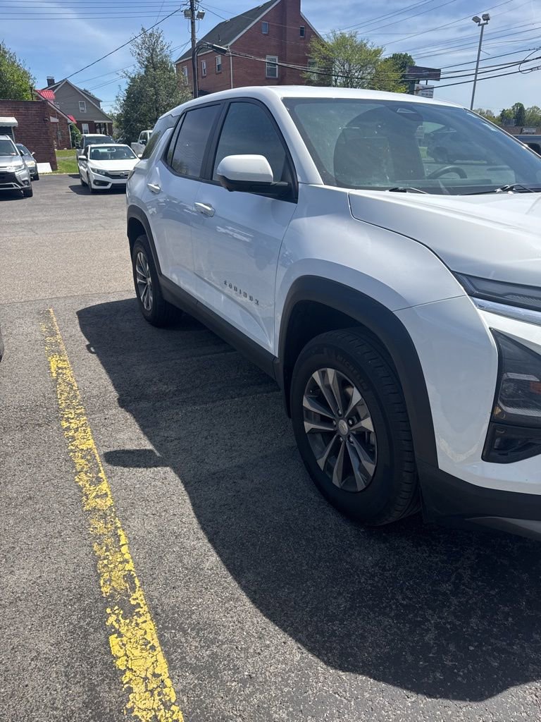 Used 2022 Chevrolet Equinox RS AWD/4WD image 12
