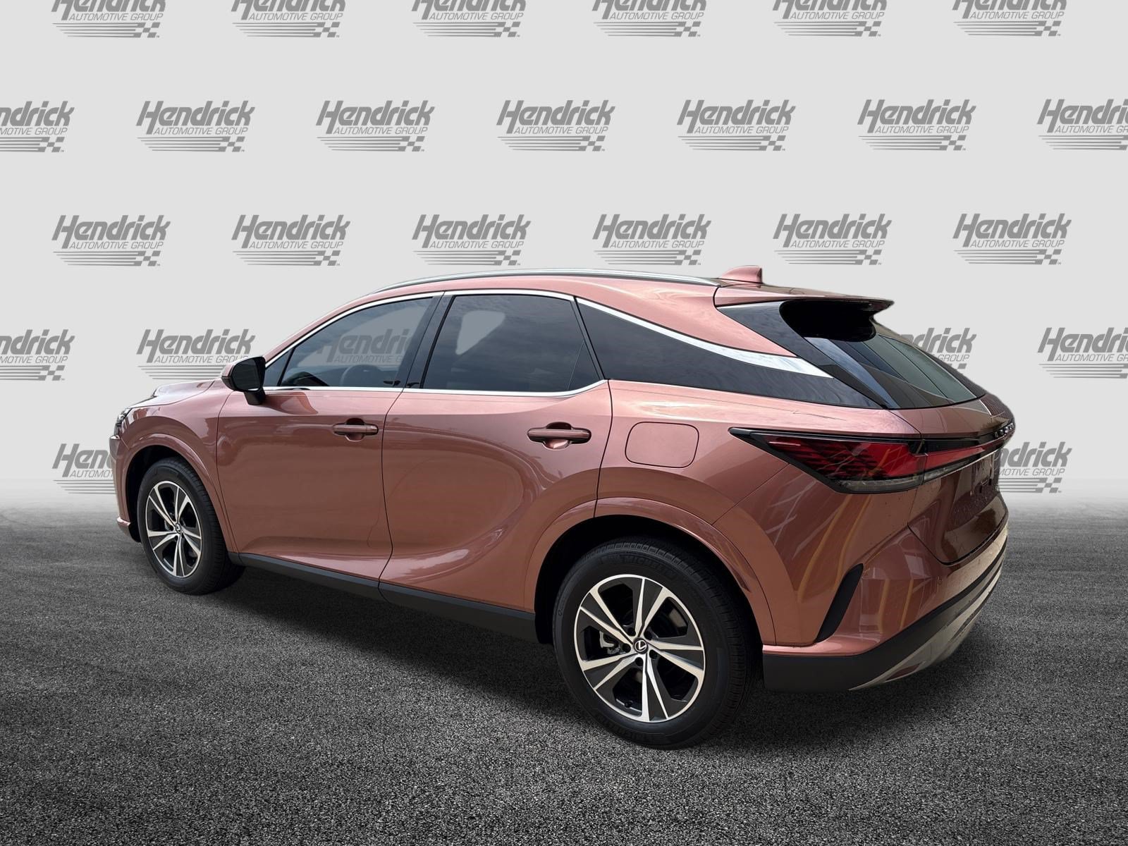 Used 2025 Lexus RX 350h w/ Accessory Package (Z1) AWD/4WD image 8