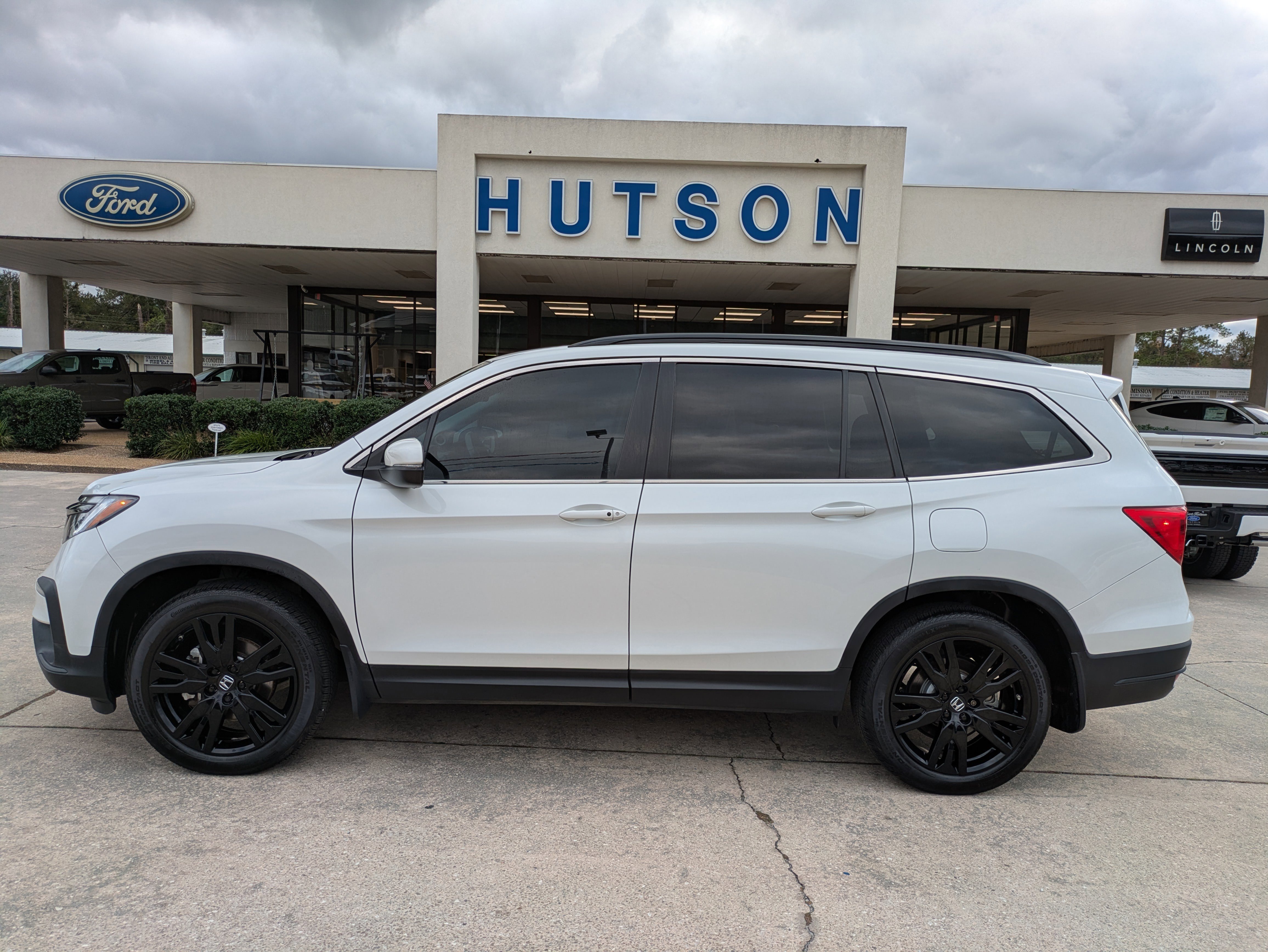 Used 2022 Honda Pilot Special Edition image 1