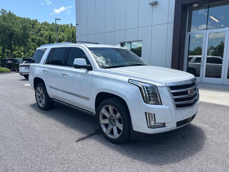 Used 2019 Cadillac Escalade Premium Luxury AWD/4WD image 4