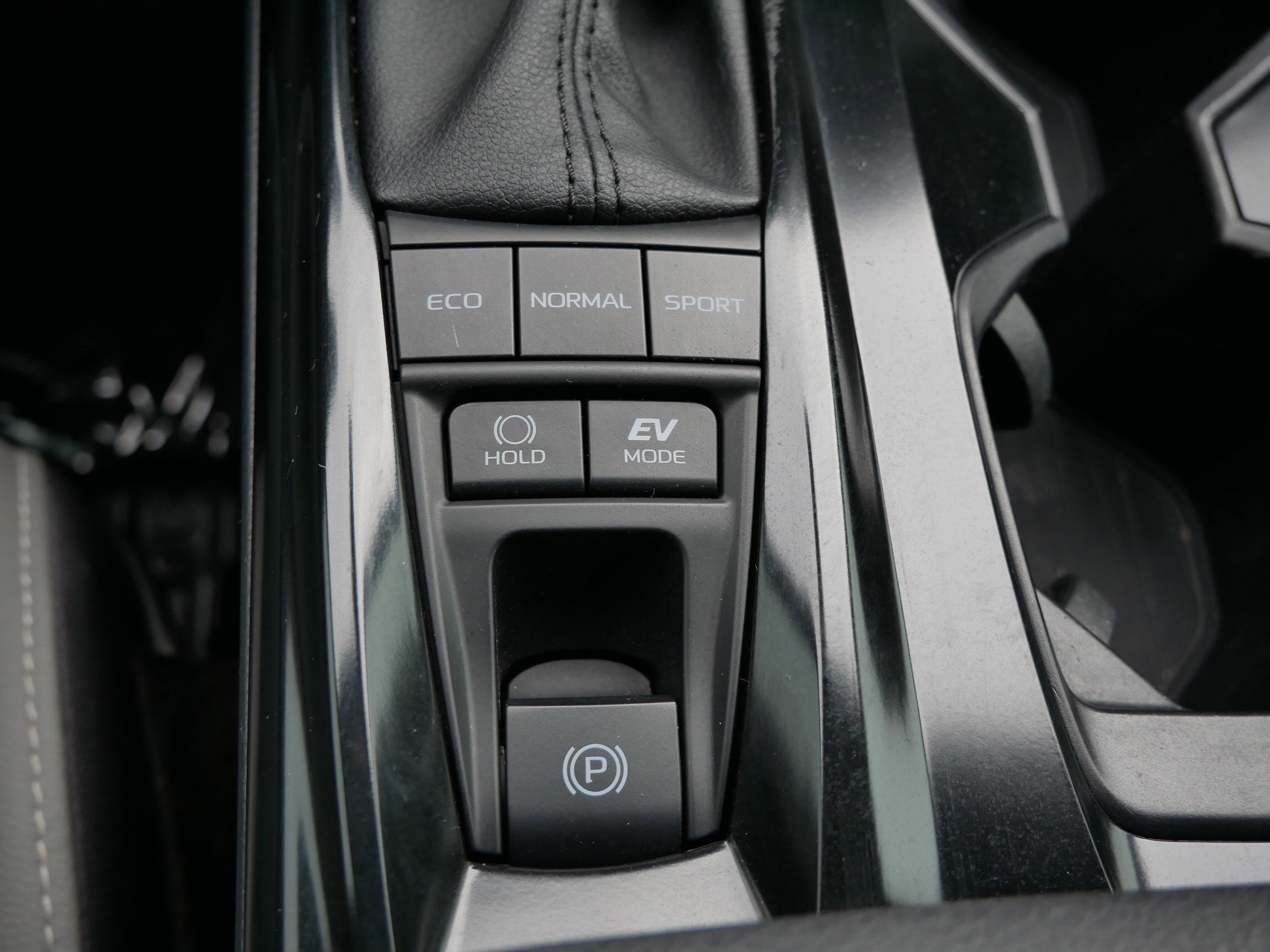 Certified 2025 Toyota Camry SE w/ Convenience Package image 31