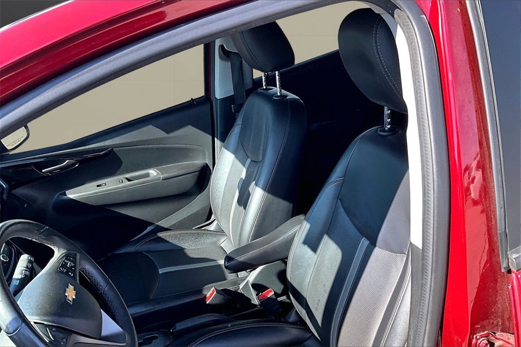 Used 2022 Chevrolet Spark ACTIV image 27