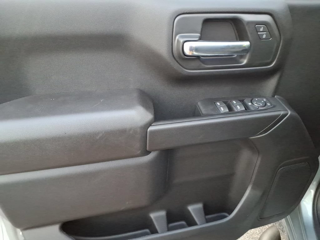 New 2026 Chevrolet Silverado 1500 Custom w/ Turbomax Blackout Package AWD/4WD image 17