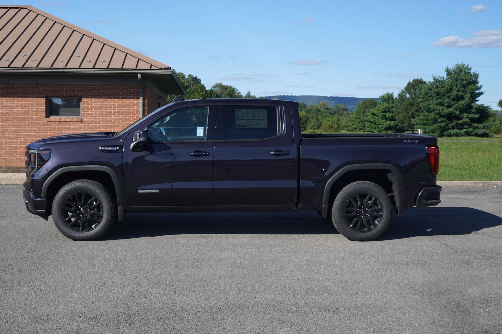 New 2026 GMC Sierra 1500 Elevation w/ Elevation Premium Package image 8