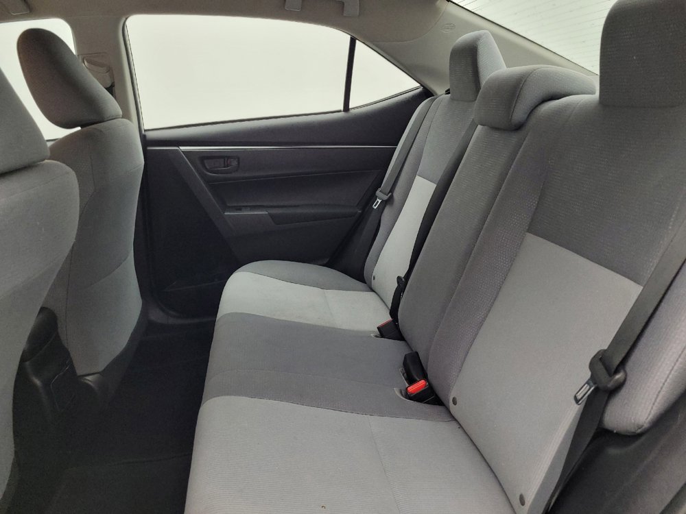Used 2015 Toyota Corolla L FWD image 18