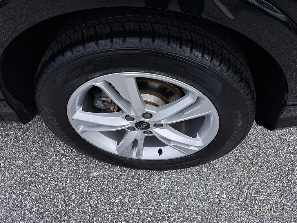 Certified 2024 Audi Q3 2.0T Premium Plus w/ Premium Plus Package image 30