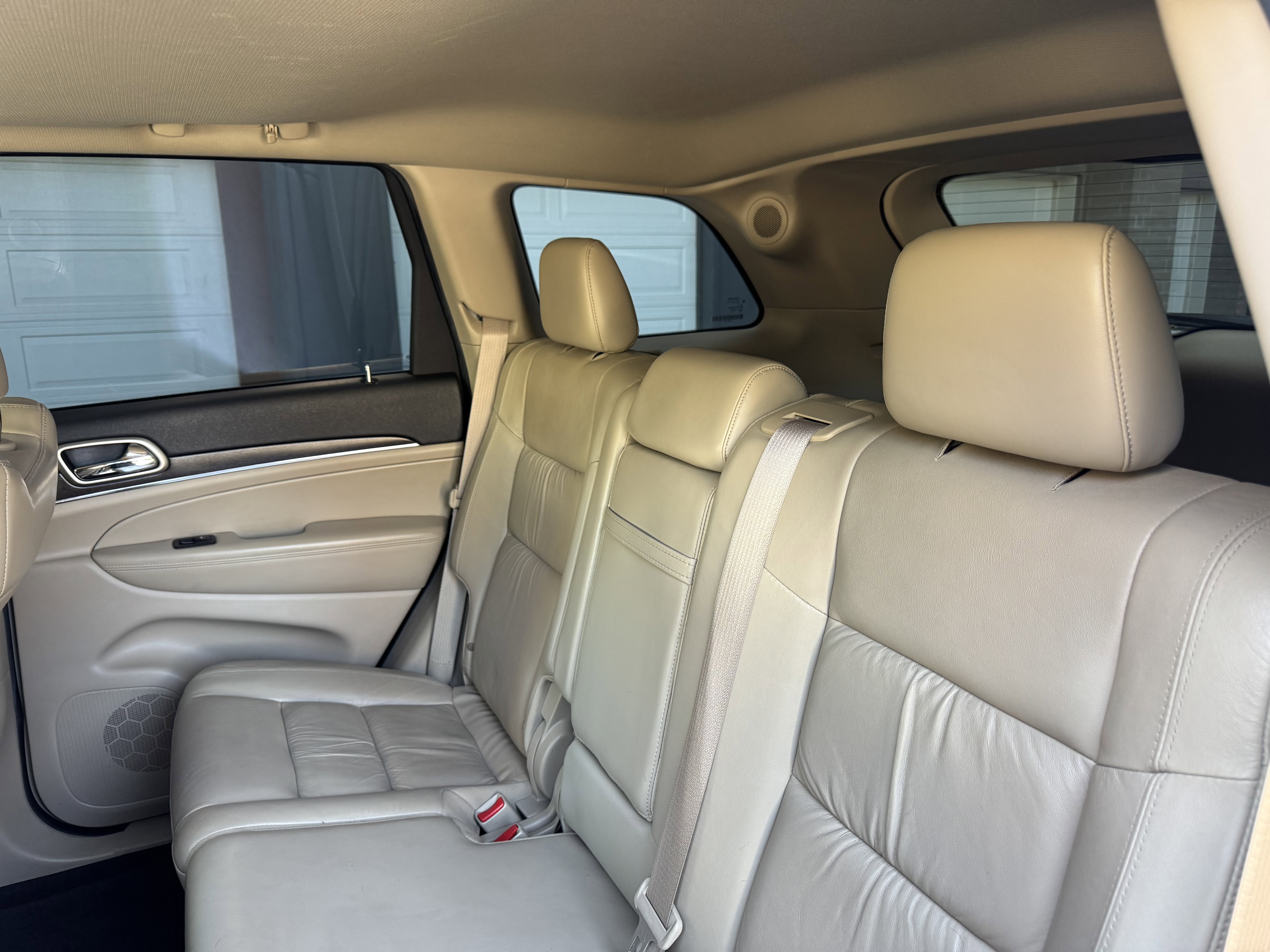 Used 2014 Jeep Grand Cherokee Limited image 24
