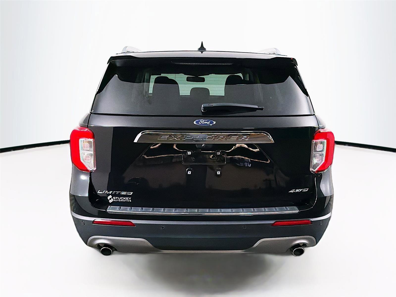 Used 2024 Ford Explorer Limited AWD/4WD image 6