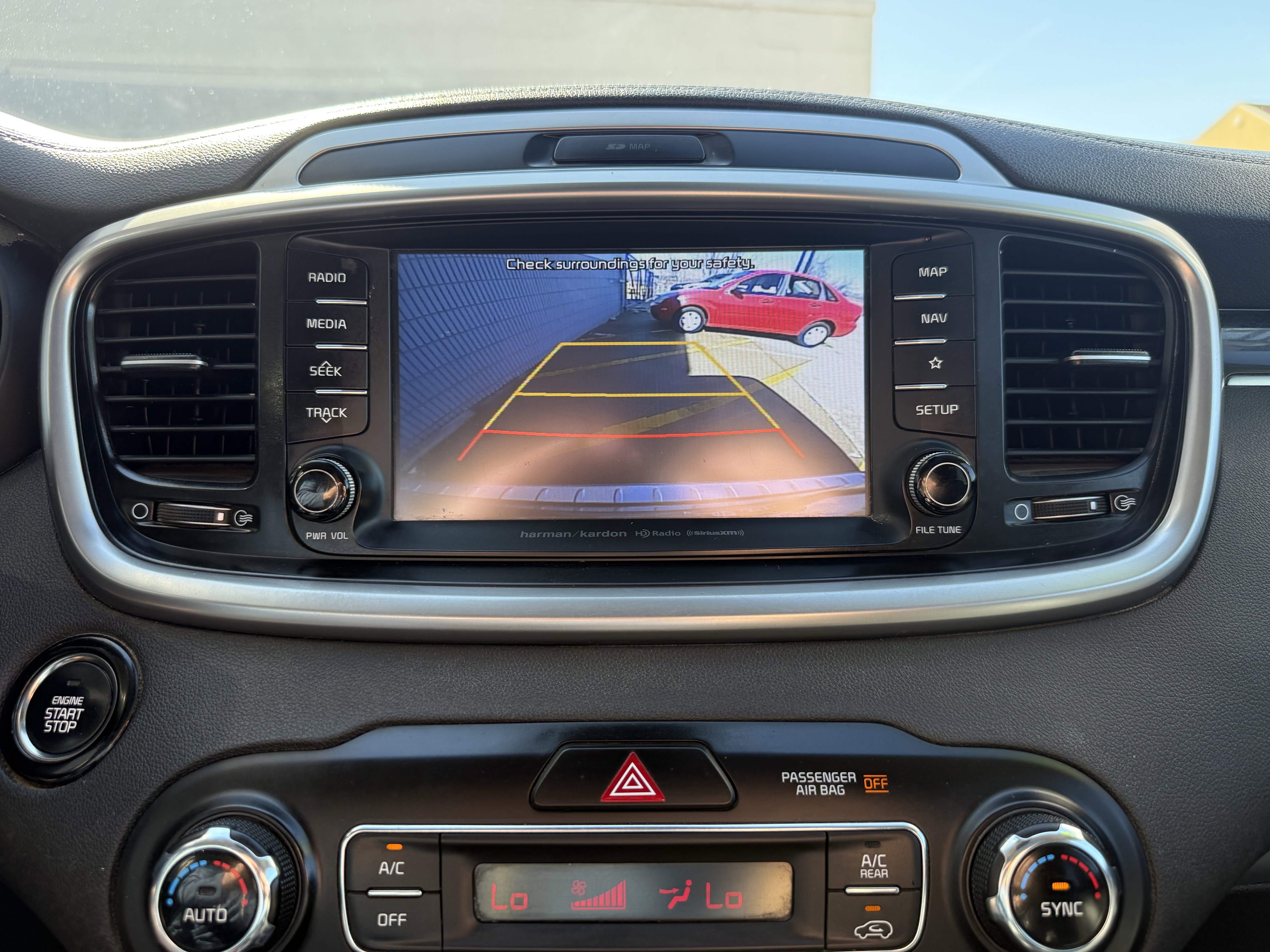 Used 2019 Kia Sorento SX image 19