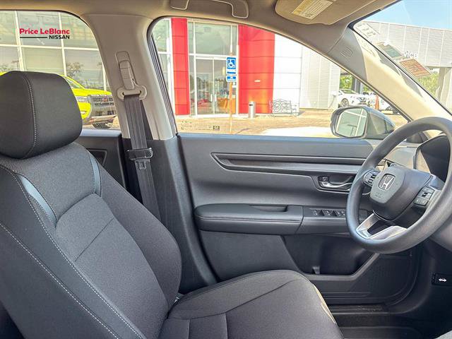 Used 2025 Honda CR-V LX image 9