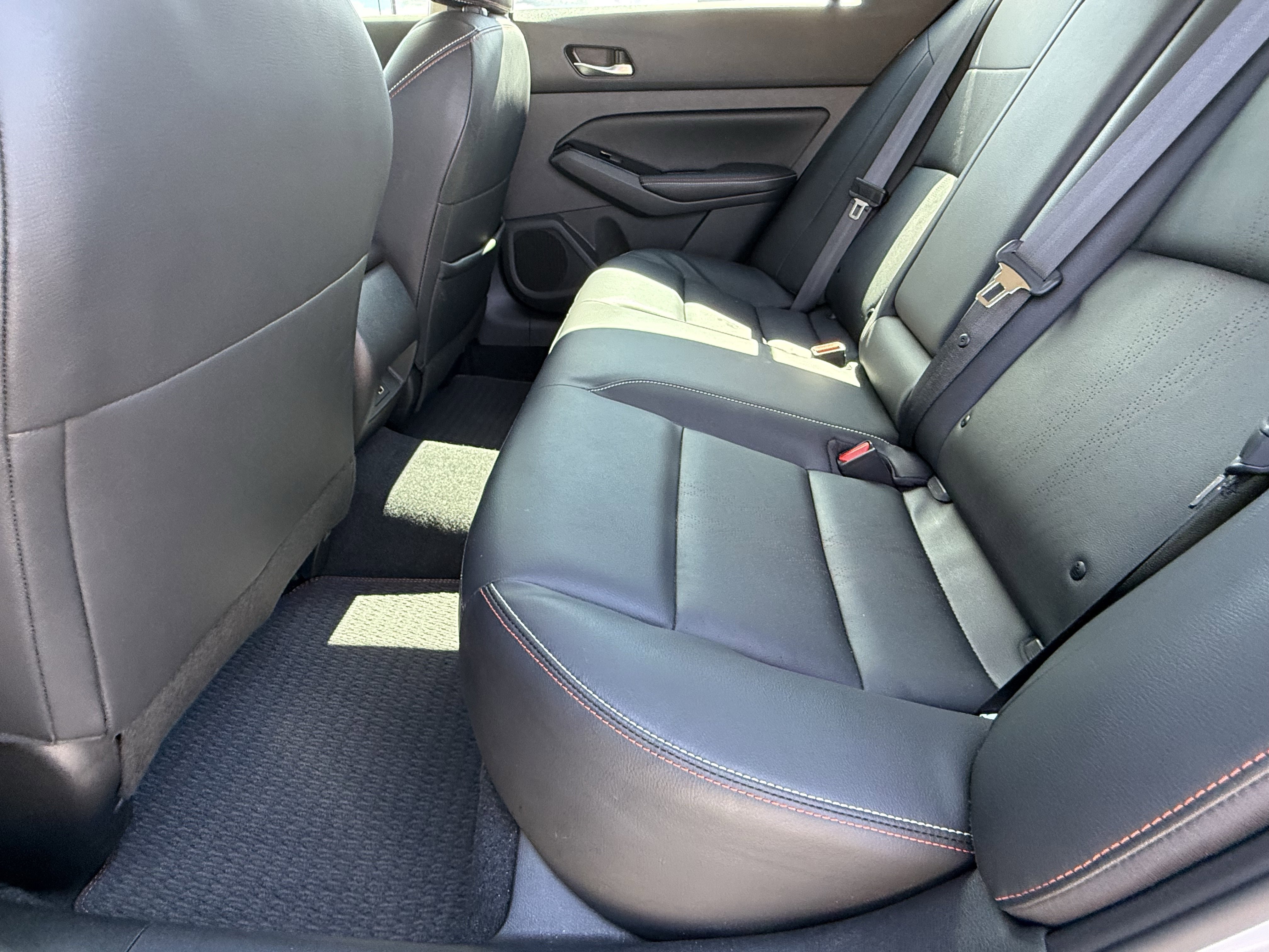 Used 2024 Nissan Altima 2.5 SR w/ SR Premium Package image 16