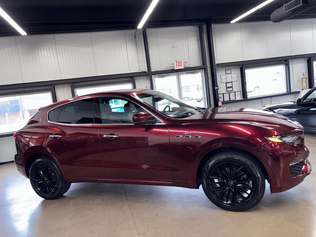 Used 2022 Maserati Levante GT image 11