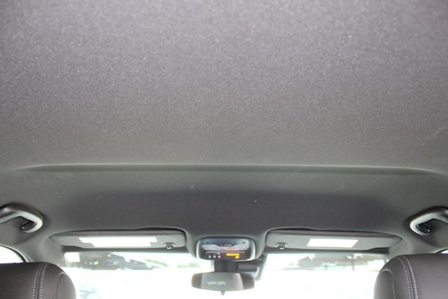 Used 2025 Chevrolet TrailBlazer ACTIV FWD image 16