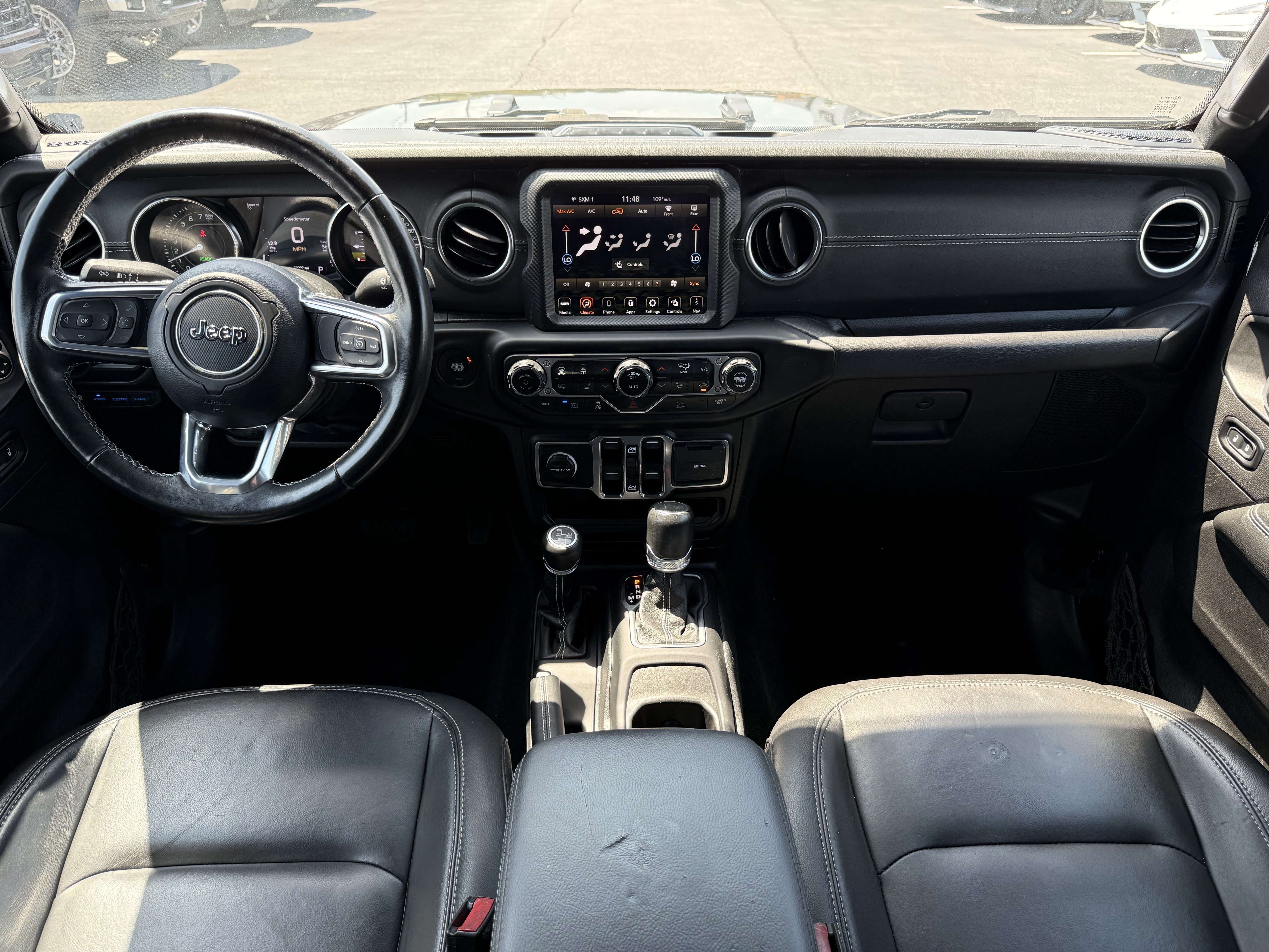 Used 2023 Jeep Wrangler Unlimited Sahara w/ Cold Weather Group AWD/4WD image 29