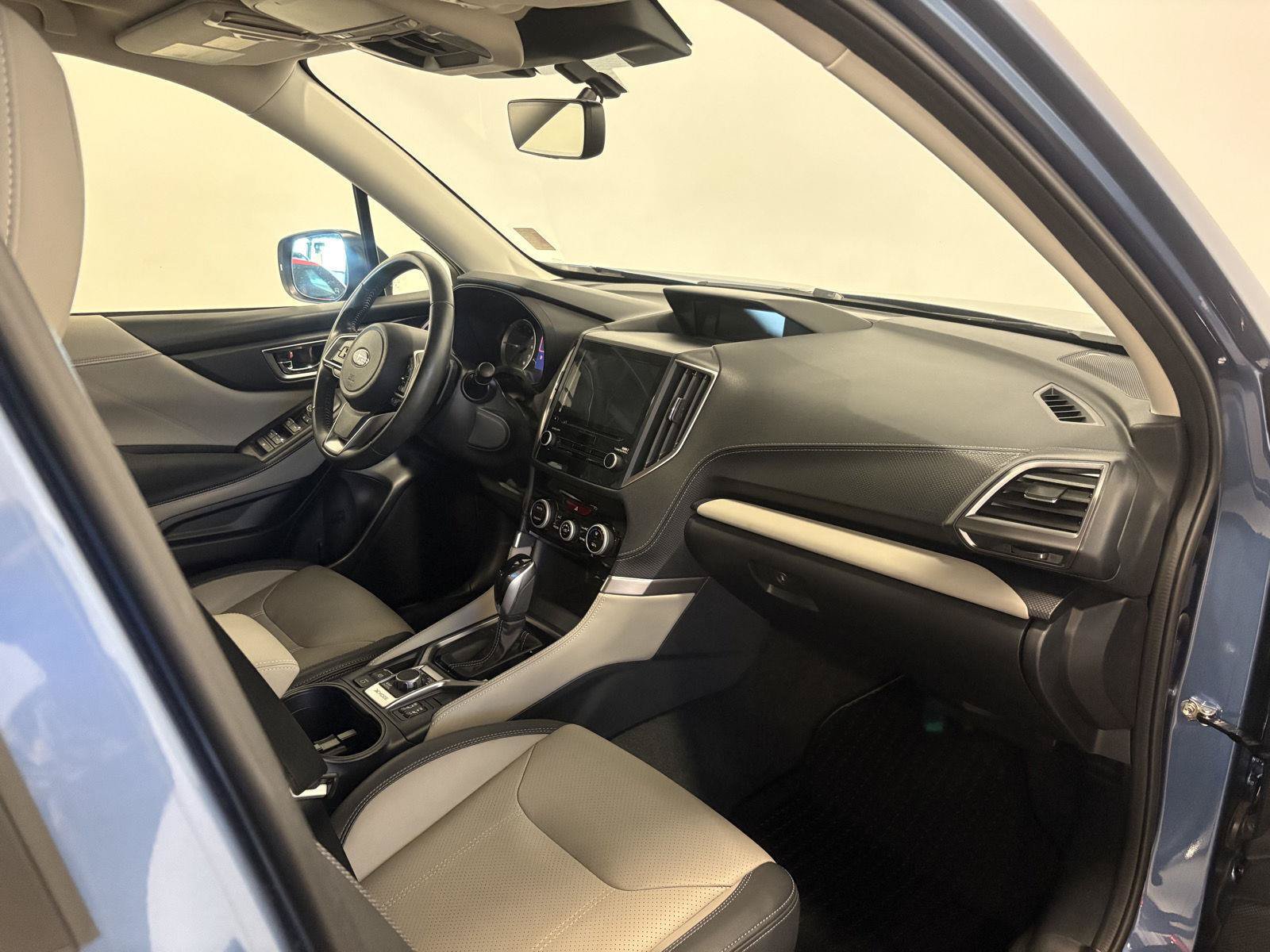 Used 2023 Subaru Forester Limited AWD/4WD image 48