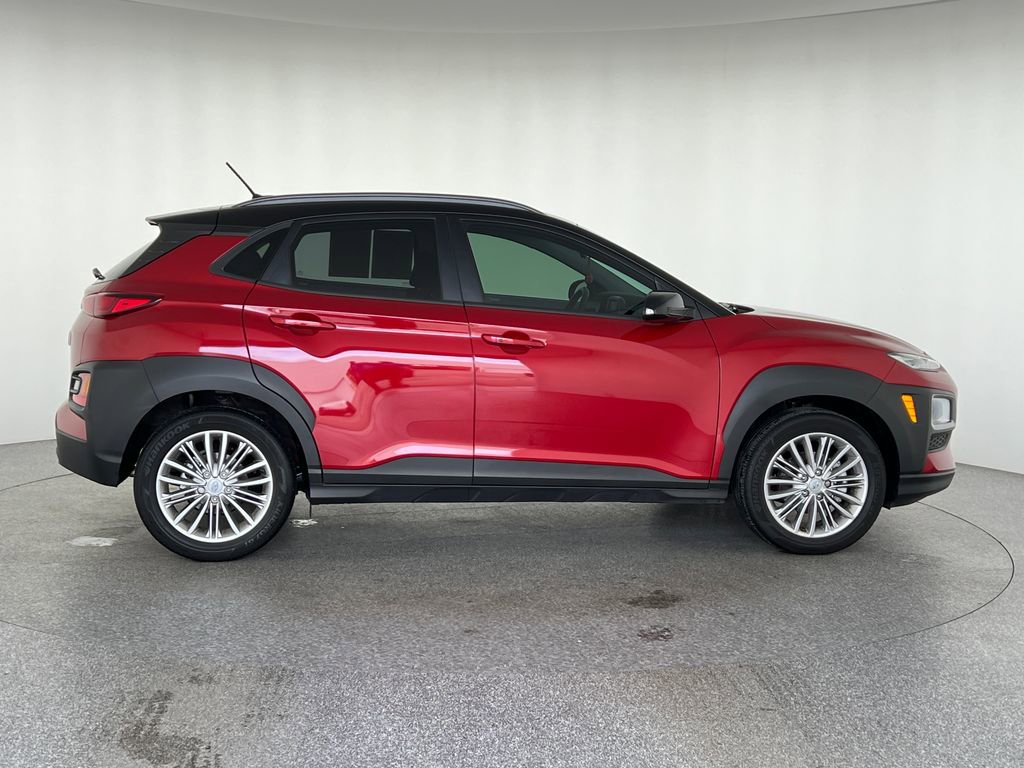 Used 2021 Hyundai Kona SEL w/ Winter Weather Package image 7