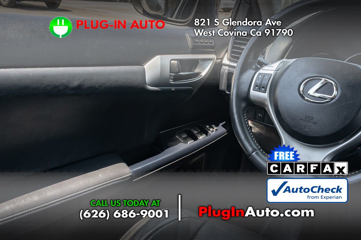 Used 2013 Lexus CT 200h w/ Leather Pkg FWD image 16