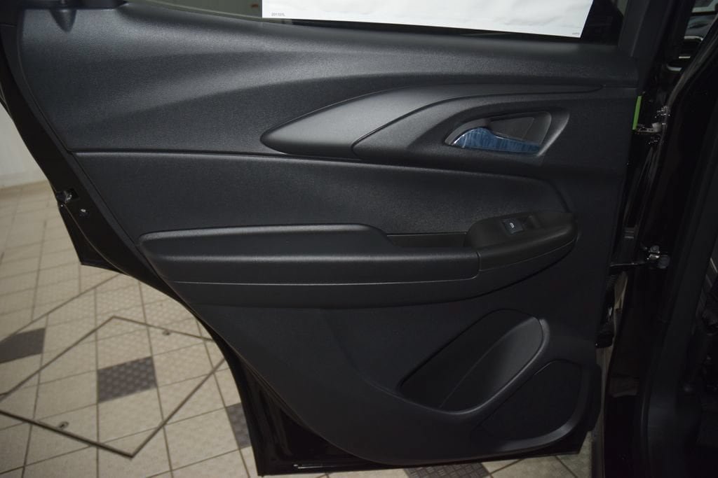 New 2026 Chevrolet TrailBlazer LS w/ LS Convenience Package FWD image 39