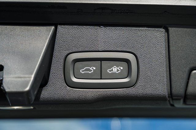 New 2026 Volvo XC60 B5 Plus w/ Protection Package Premier image 11