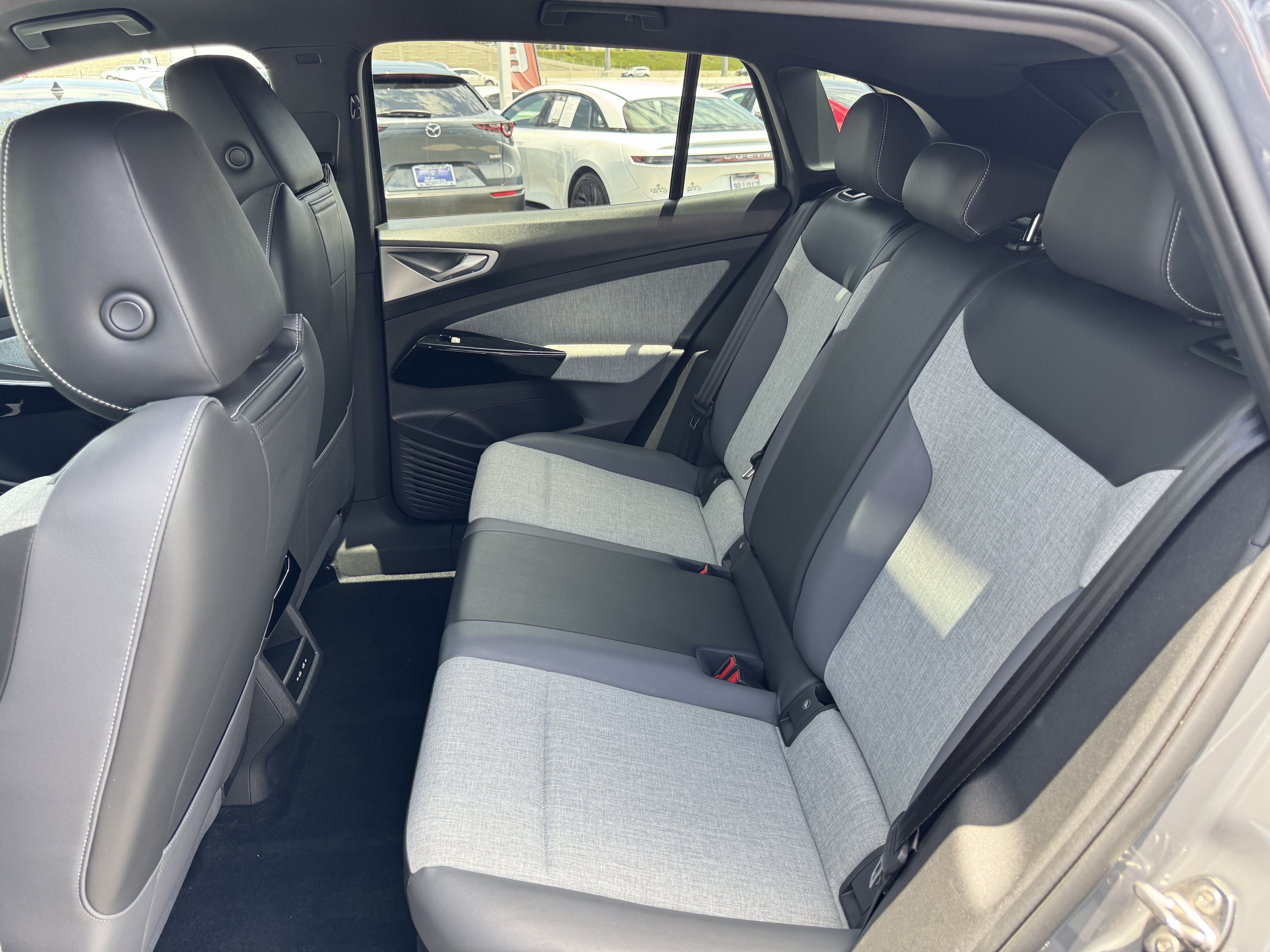 Certified 2023 Volkswagen ID.4 Pro RWD image 31