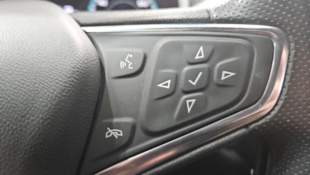 Used 2021 Chevrolet Malibu LS w/ Driver Confidence Package II image 23