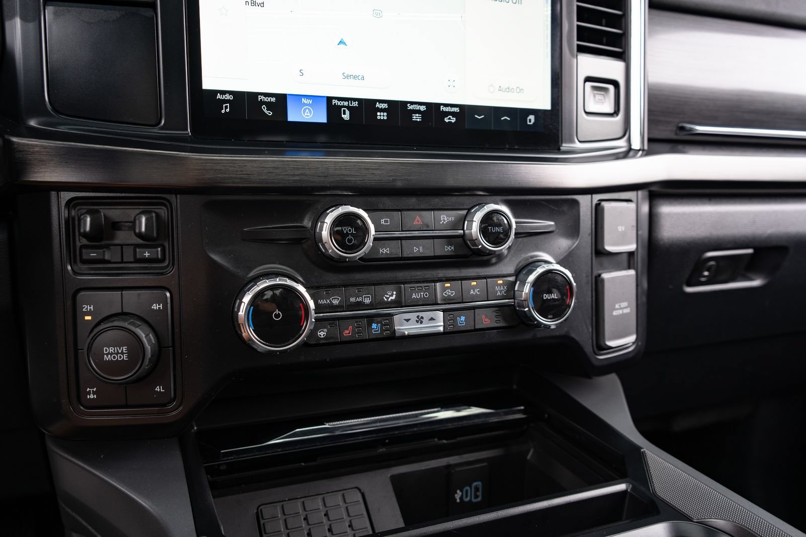 Used 2026 Ford F350 Lariat w/ Chrome Package AWD/4WD image 26