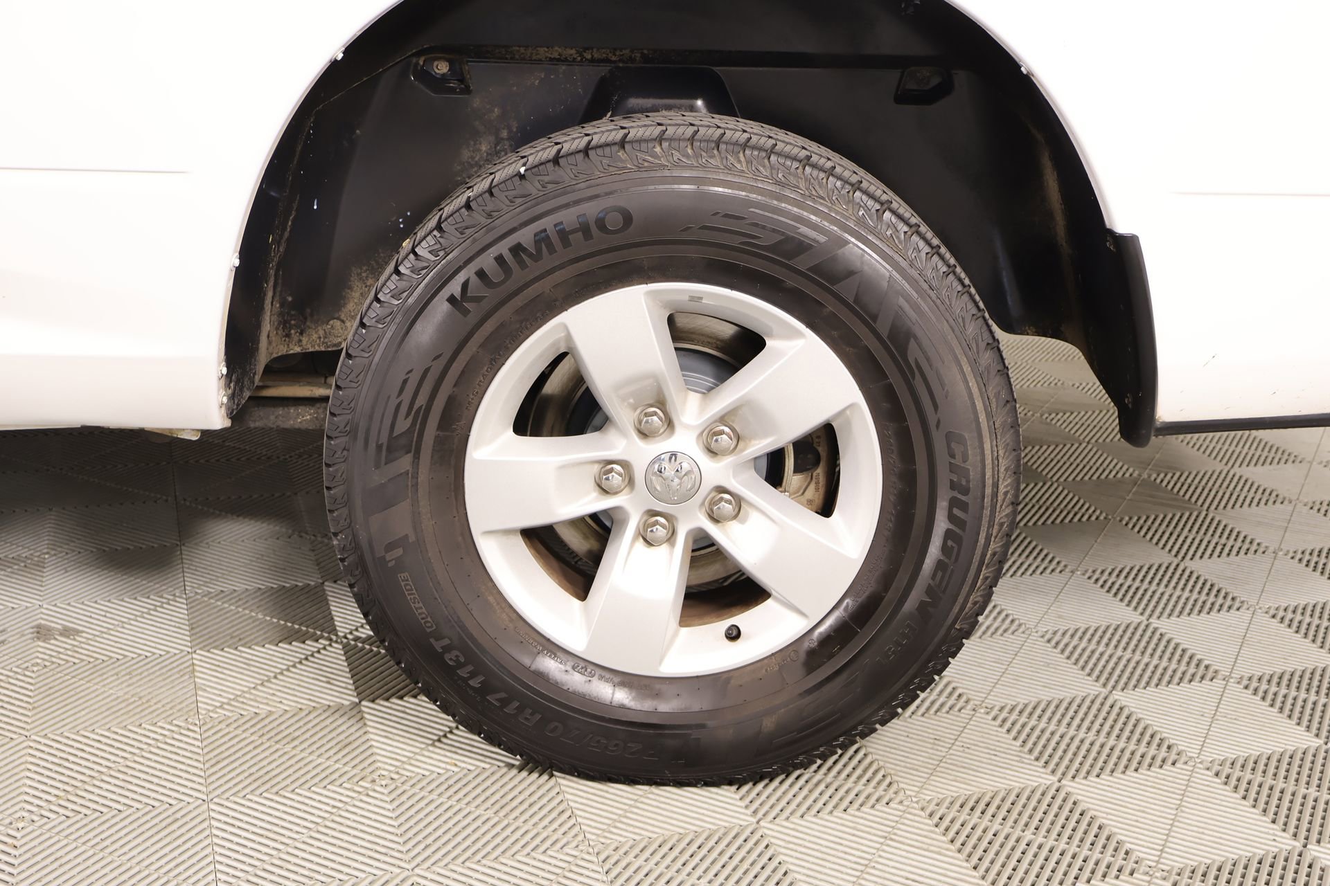 Used 2021 RAM 1500 Classic SLT image 17