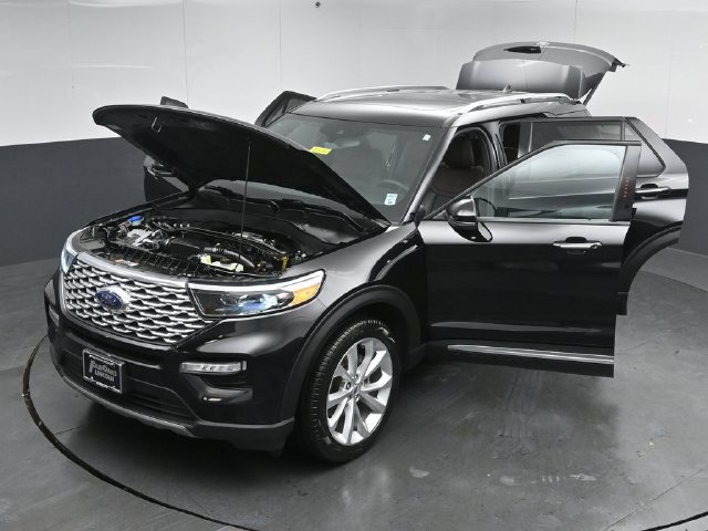 Used 2023 Ford Explorer Platinum w/ Technology Package AWD/4WD image 54