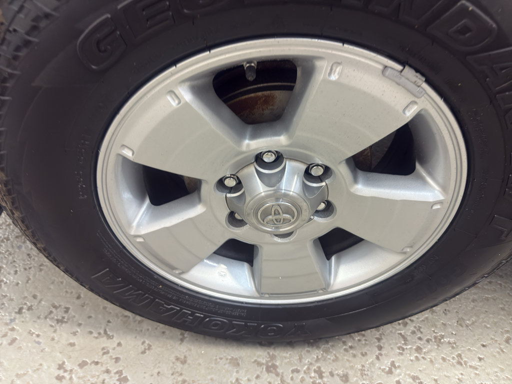 Used 2006 Toyota Tacoma PreRunner w/ TRD Sport Pkg #3 RWD image 32