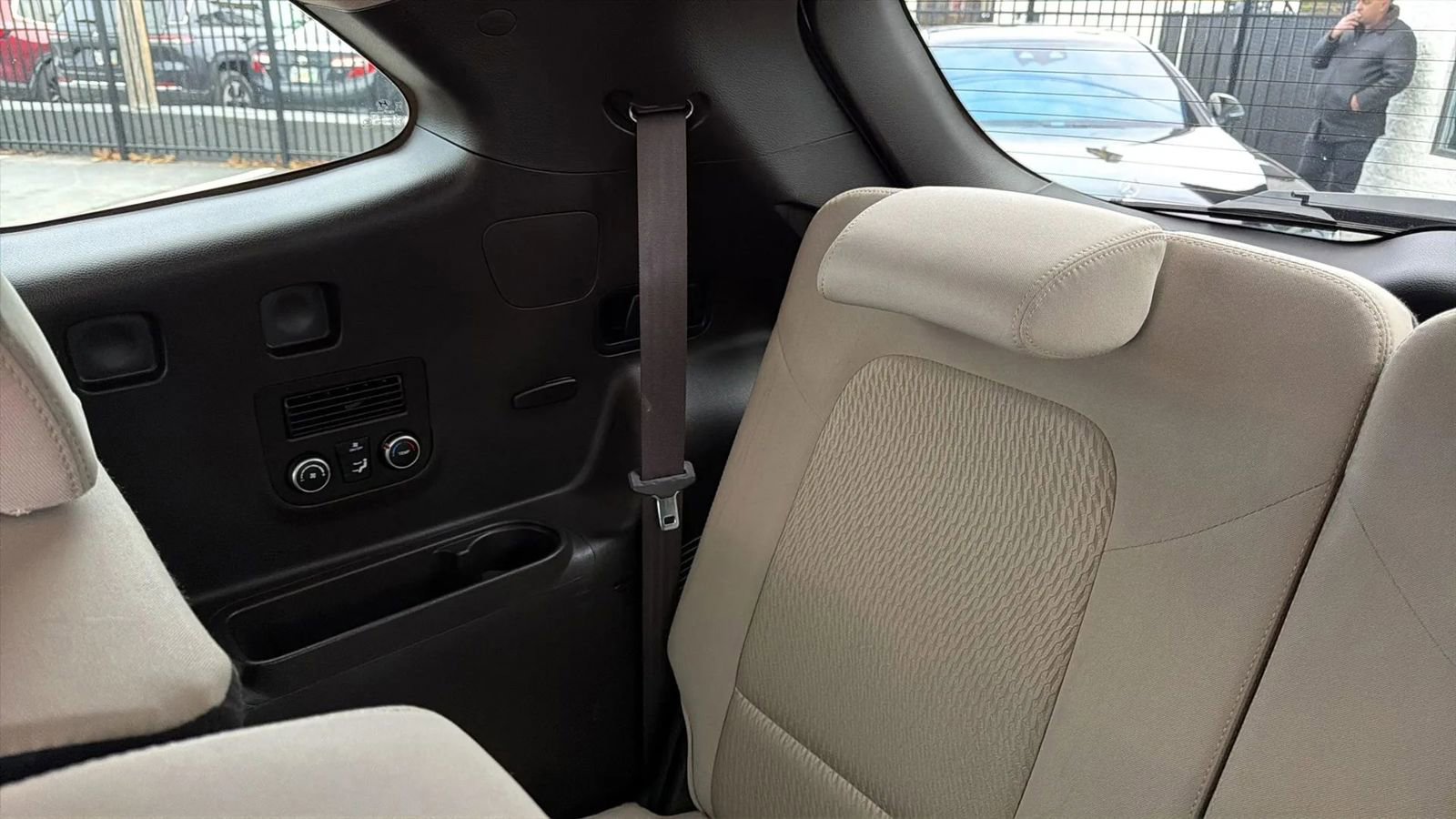 Used 2017 Hyundai Santa Fe SE image 42