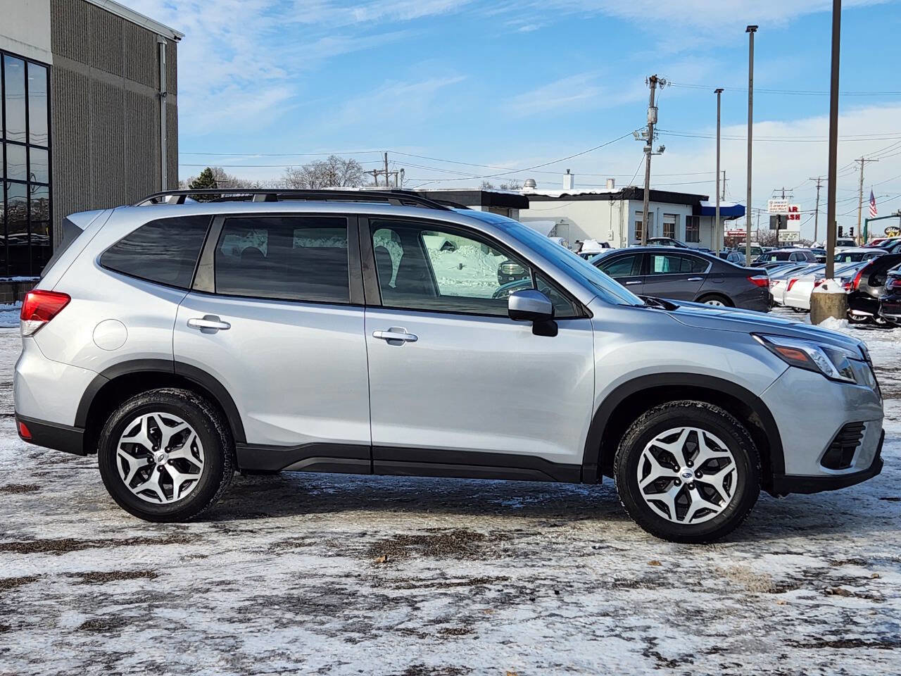 Used 2022 Subaru Forester Premium image 11