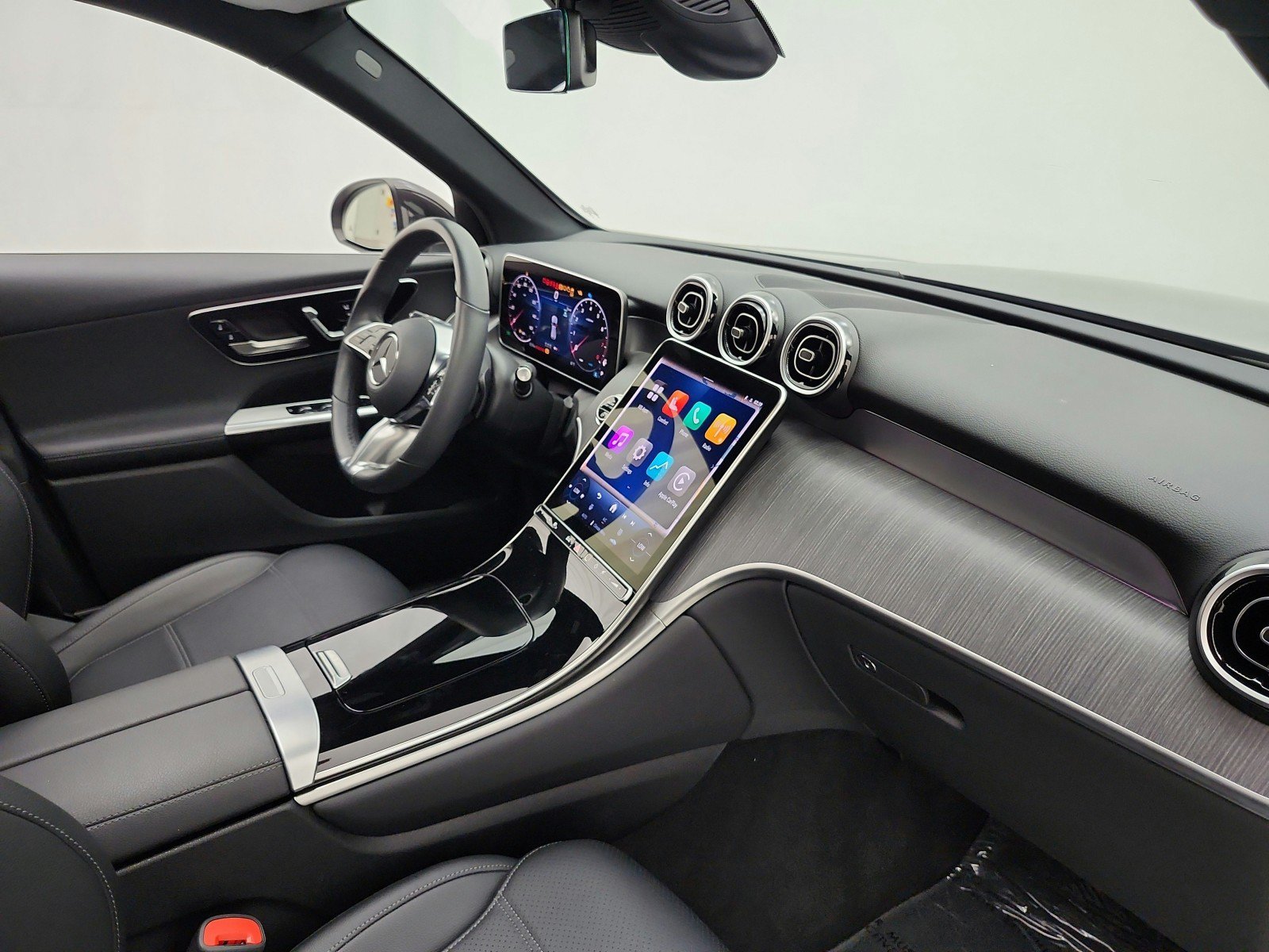 Certified 2026 Mercedes-Benz GLC 300 image 22