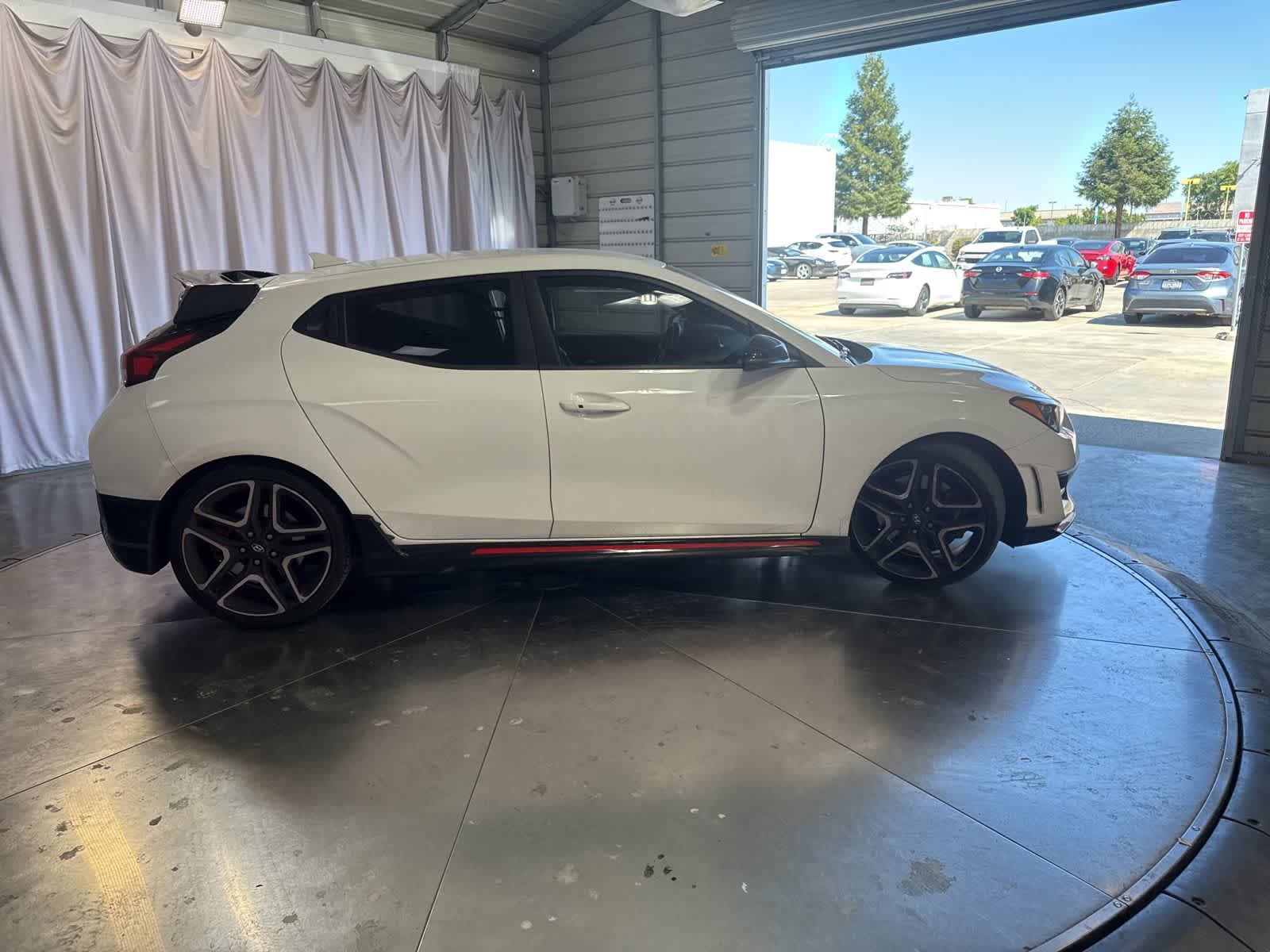 Used 2021 Hyundai Veloster N FWD image 4