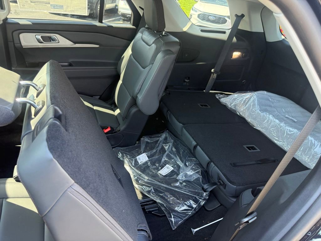 New 2026 Ford Explorer Active w/ Active Comfort Package AWD/4WD image 34
