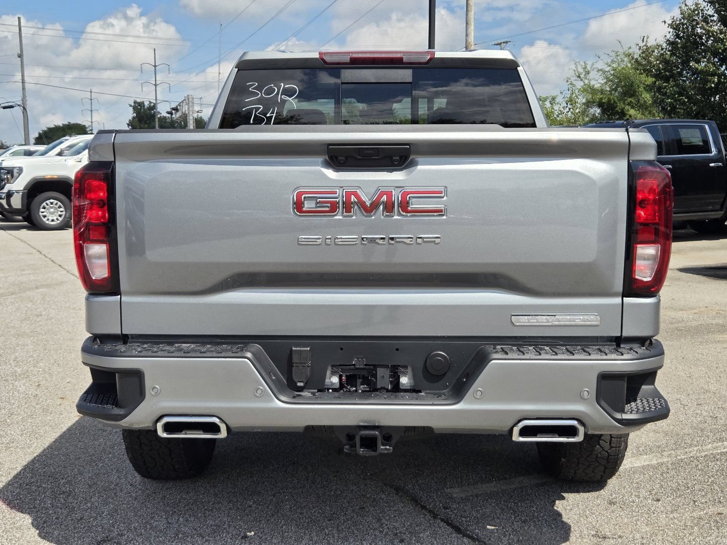 New 2026 GMC Sierra 1500 Elevation w/ Elevation Premium Package AWD/4WD image 18