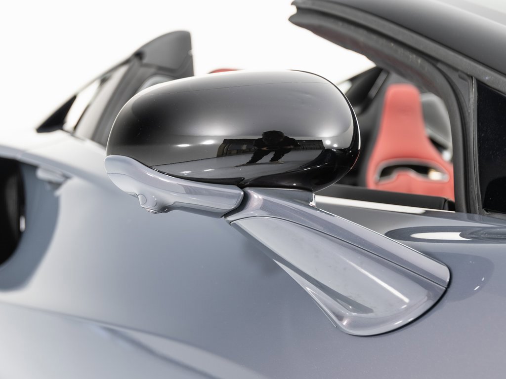 Used 2025 McLaren Artura Spider image 40