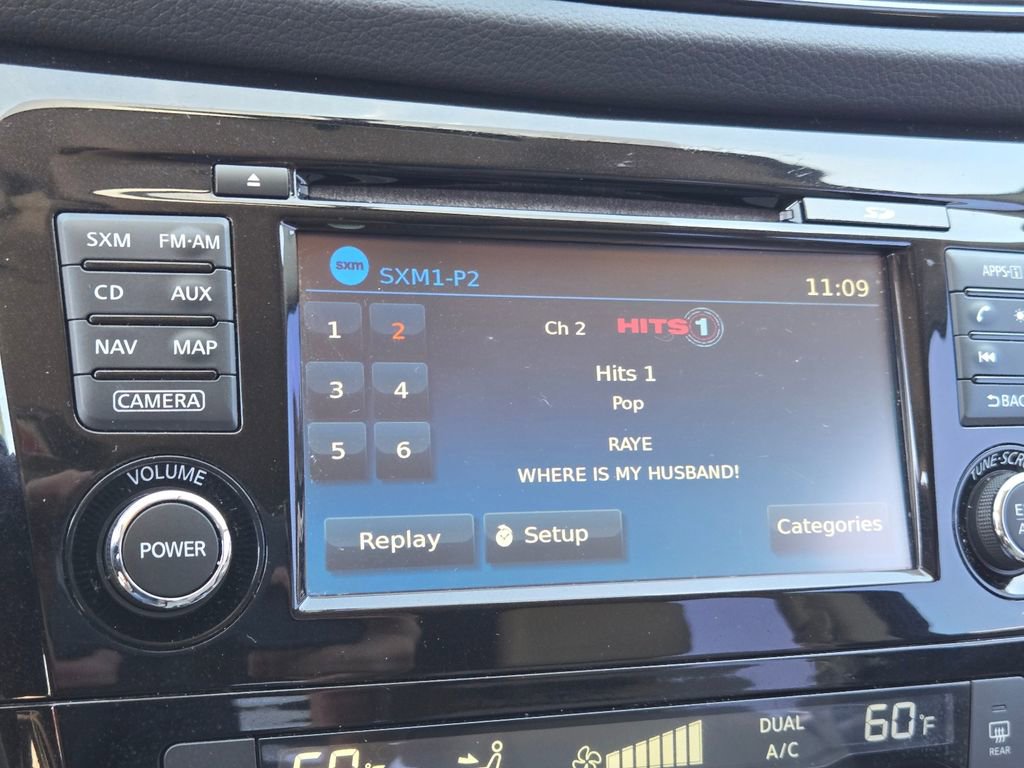 Used 2017 Nissan Rogue Sport SL FWD image 29