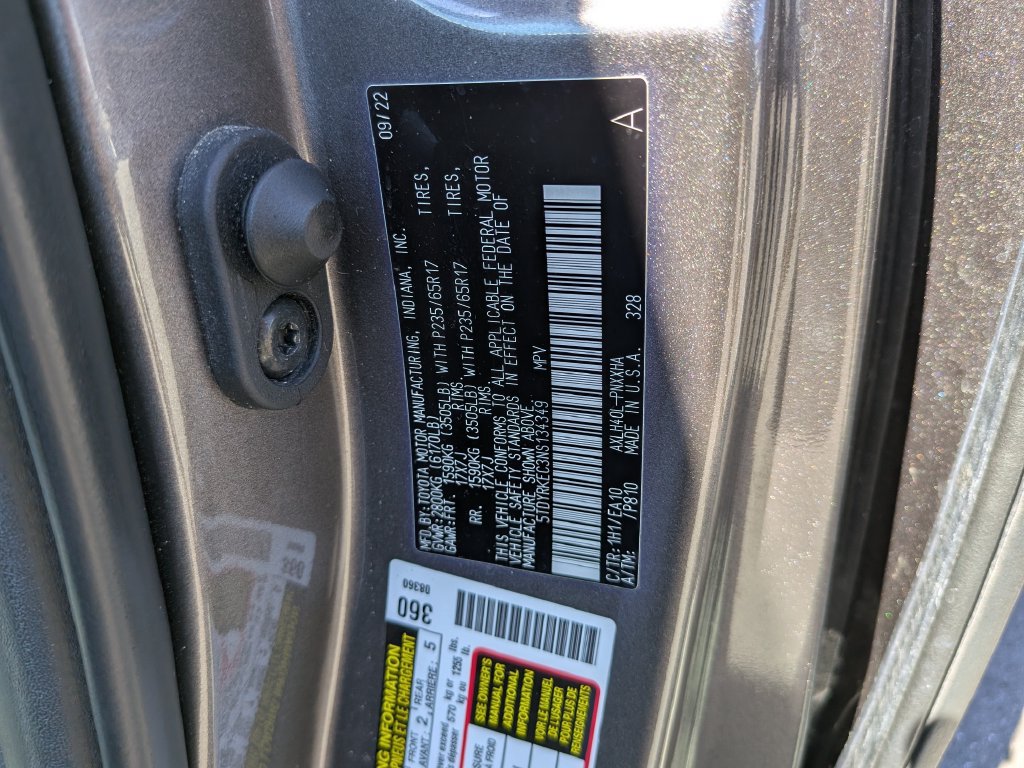 Used 2022 Toyota Sienna XLE FWD image 39