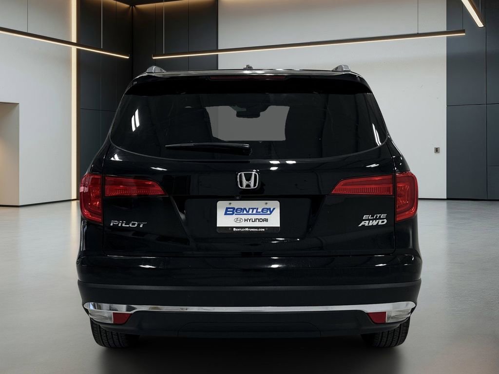 Used 2017 Honda Pilot Elite image 4