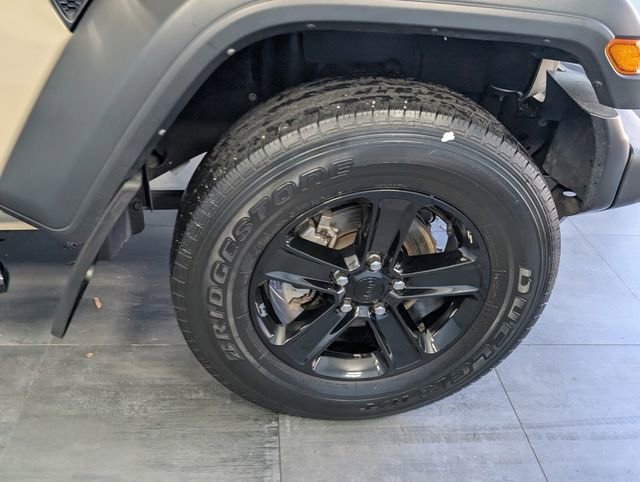 Used 2022 Jeep Wrangler Unlimited Sport image 15