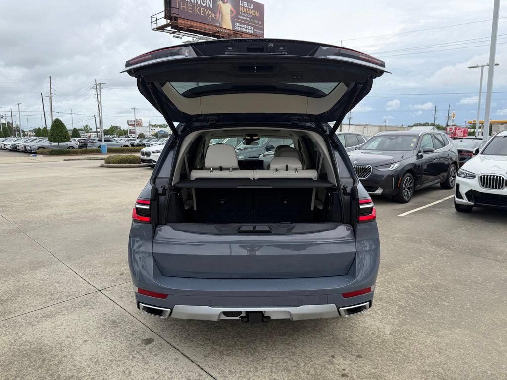 Certified 2026 BMW X7 xDrive40i w/ Executive Package AWD/4WD image 25