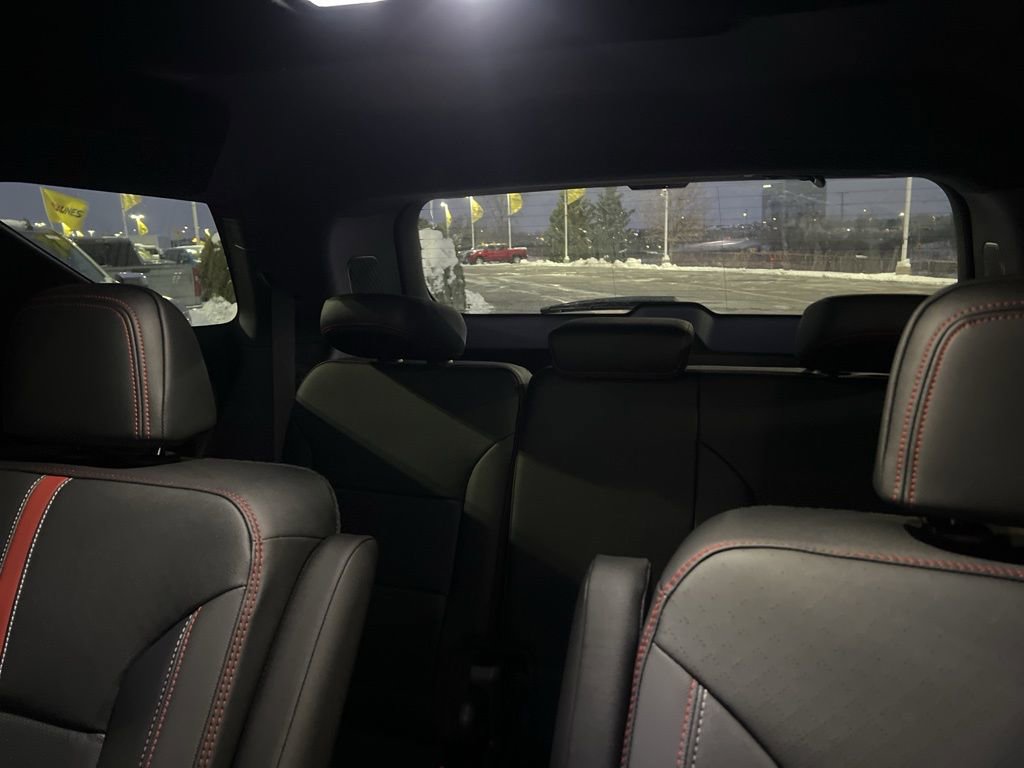 New 2026 Chevrolet Traverse RS image 24